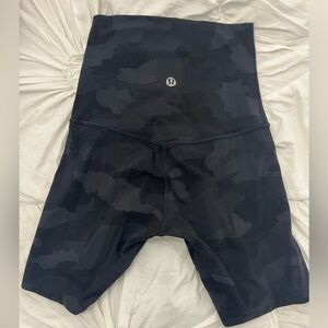 lululemon align biker shorts size 0 in color heritage 365 black camo